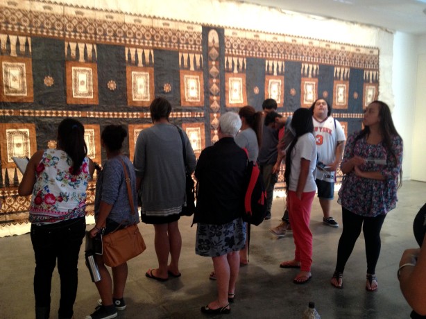 Pacific Art Histories: An Eccentric View class at Two Rooms Gallery (March 2013)